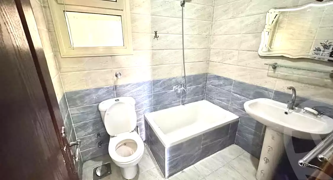 https://aqarmap.com.eg/en/listing/7282450-for-sale-alexandria-bolekly-wnjdt