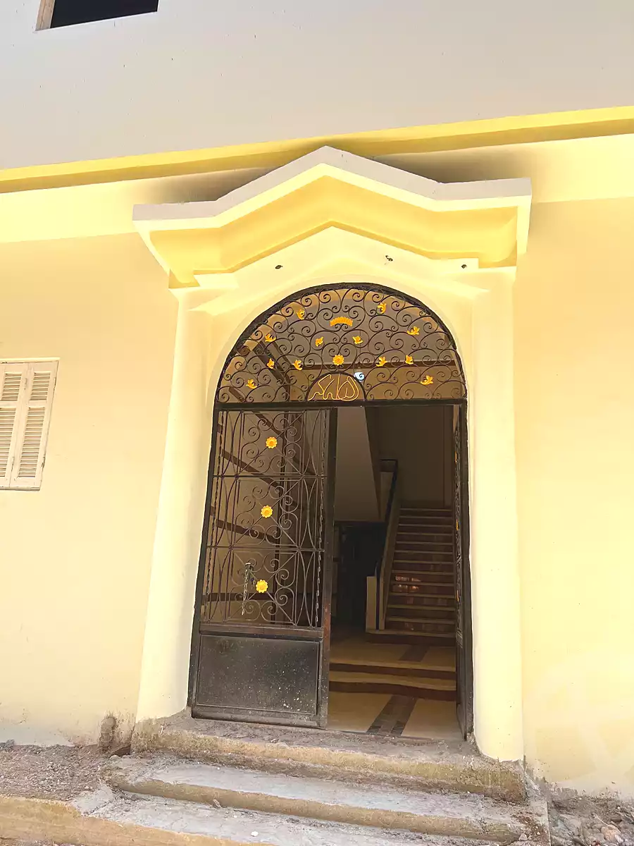 https://aqarmap.com.eg/en/listing/7283088-for-sale-sohag-tahta-el-sawalem