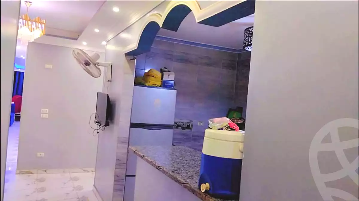 https://aqarmap.com.eg/ar/listing/7283245-for-sale-cairo-helwan-ahmed-enci-st