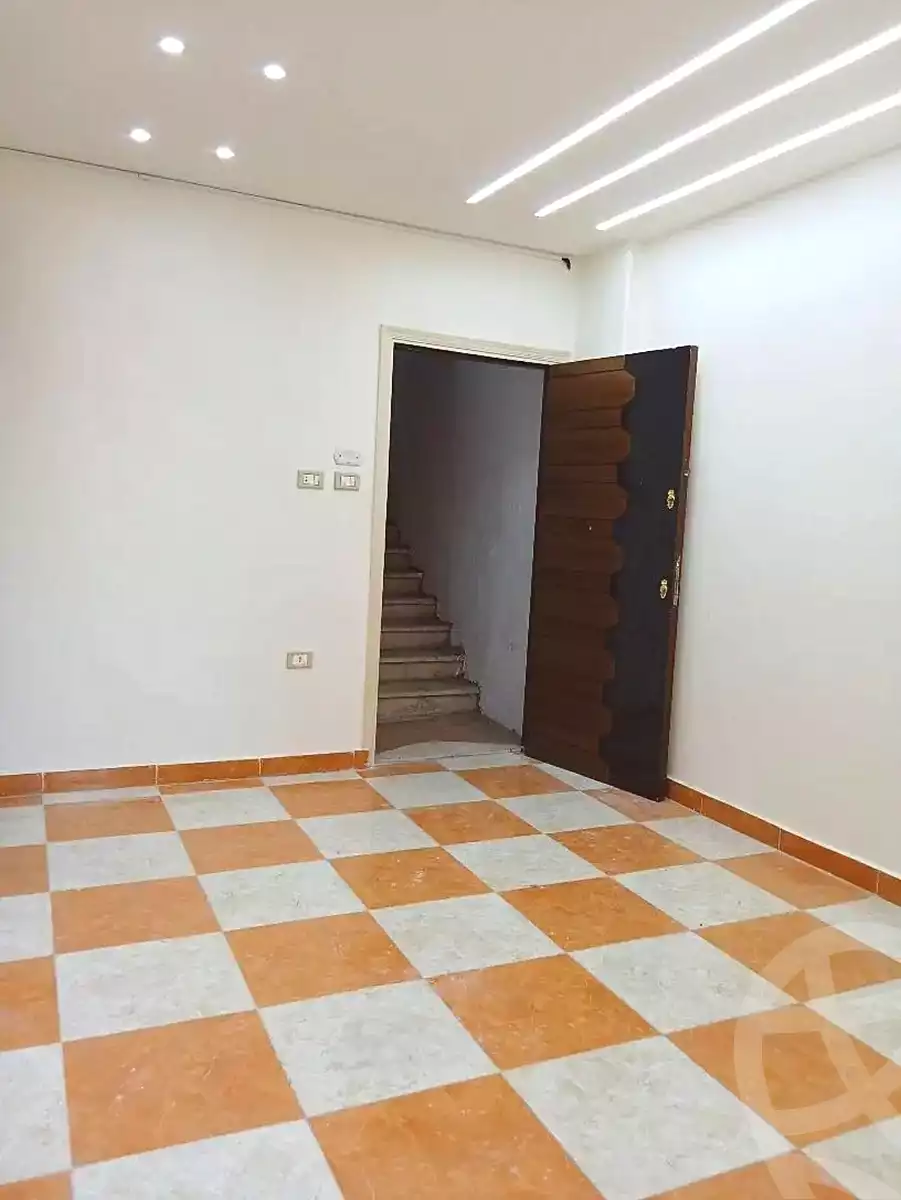 https://aqarmap.com.eg/ar/listing/7283420-for-sale-alexandria-el-asafra-shr-45