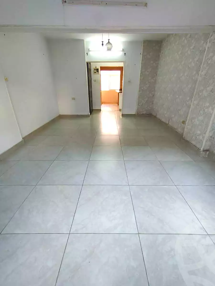 https://aqarmap.com.eg/ar/listing/7283453-for-sale-alexandria-el-asafra-l-sfr-bhry