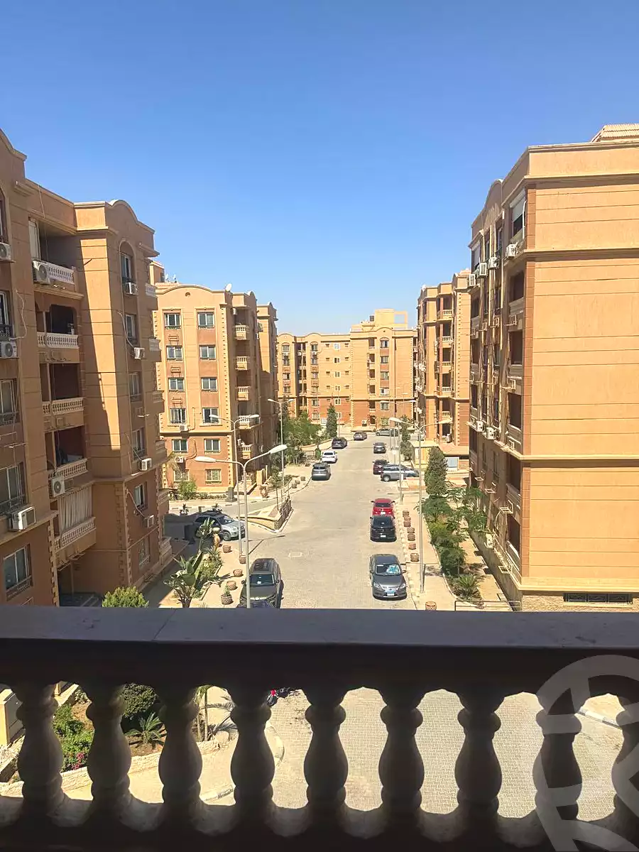 https://aqarmap.com.eg/en/listing/7283806-for-sale-cairo-new-cairo-compounds-light-city