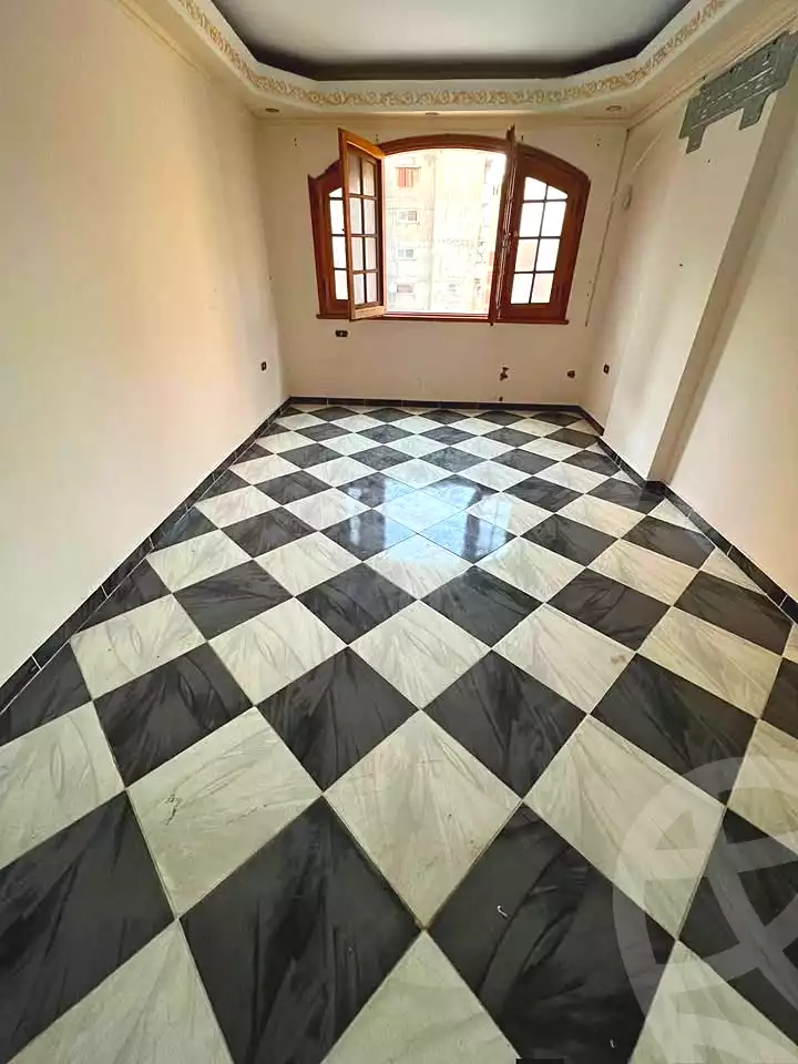 https://aqarmap.com.eg/ar/listing/7283892-for-sale-alexandria-sydy-bshr-shr-mlk-hfny