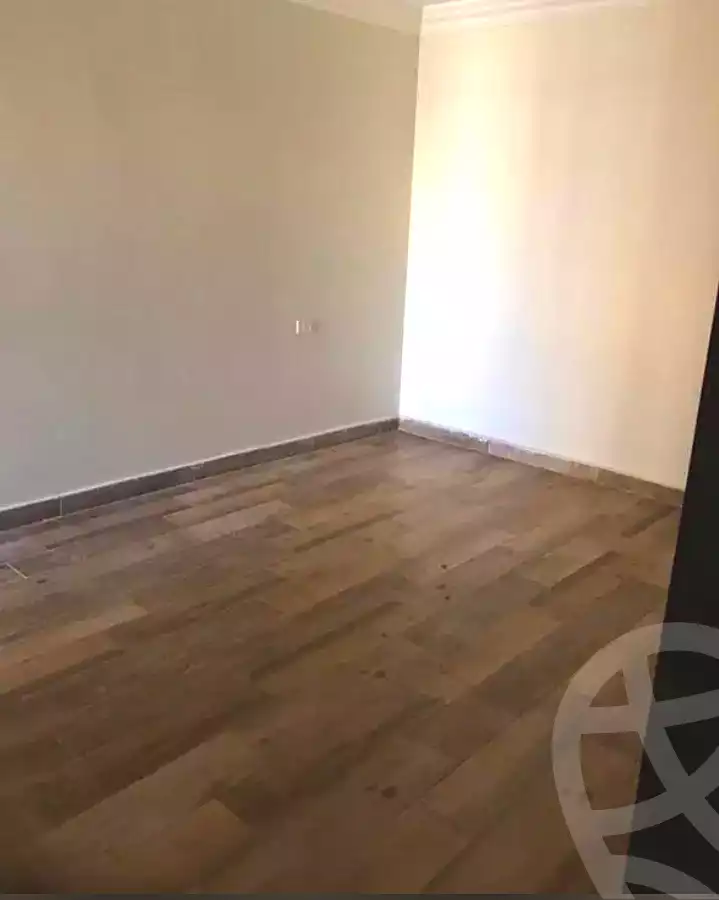 https://aqarmap.com.eg/ar/listing/7284321-for-rent-alexandria-tharwat
