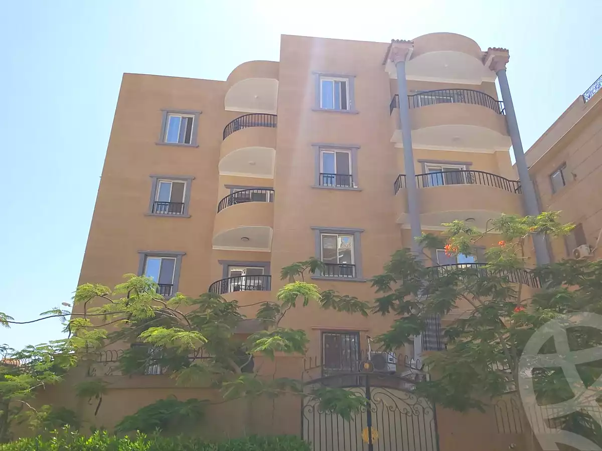https://aqarmap.com.eg/ar/listing/7284410-for-rent-cairo-6th-of-october-el-tawsaat-el-shamalya-hy-2000-qt