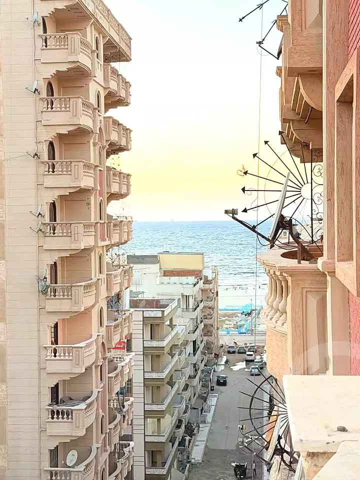 https://aqarmap.com.eg/ar/listing/7285294-for-sale-alexandria-al-agamy-shataa-el-nakheel