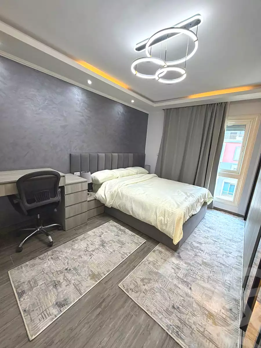 https://aqarmap.com.eg/en/listing/7285866-for-sale-cairo-new-cairo-compounds-ivoire-east-compound-pre