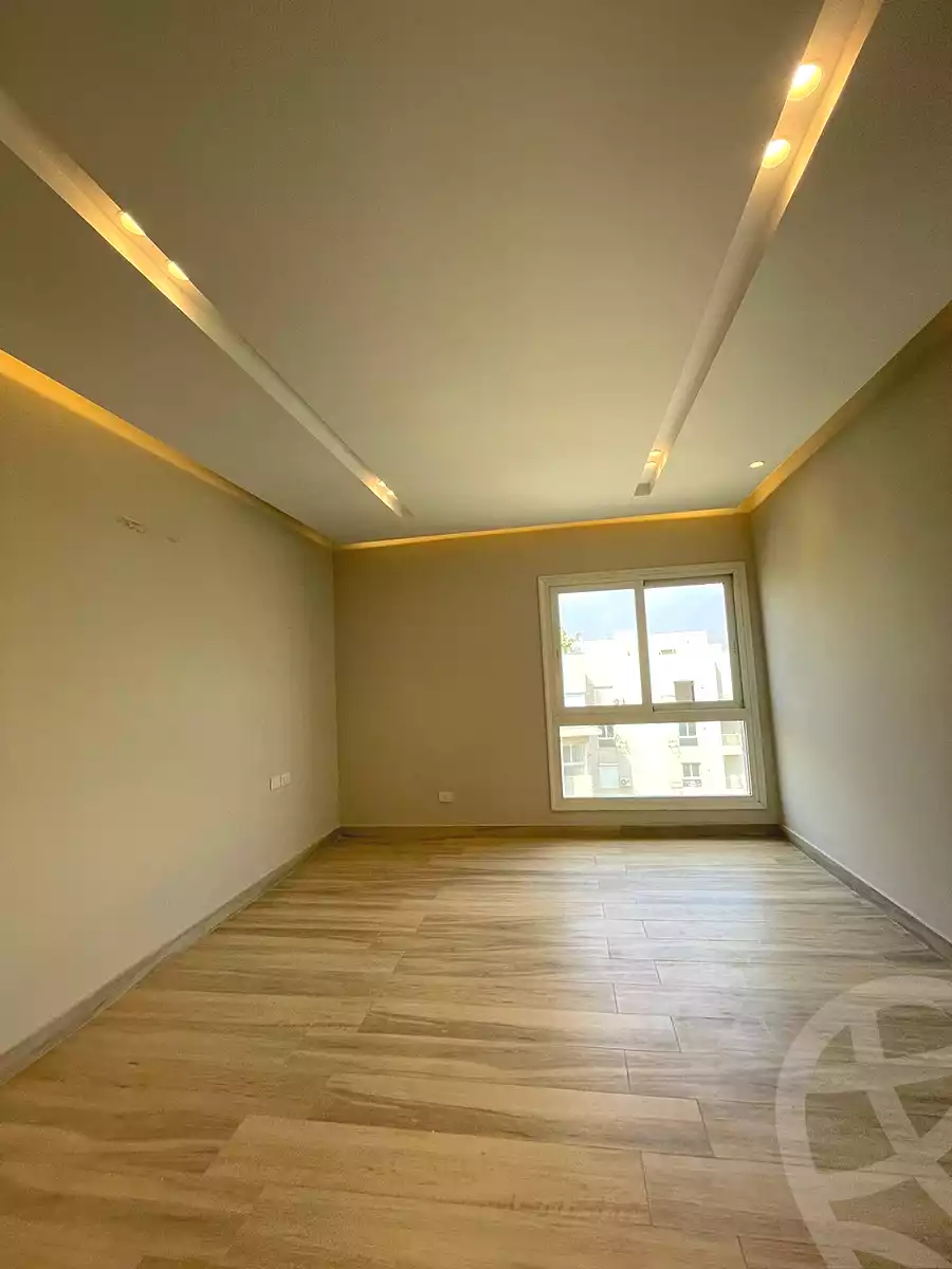 https://aqarmap.com.eg/ar/listing/7286101-for-rent-cairo-new-cairo-compounds-mwntn-fyw-y-syty-club-park-mountain-view-icity