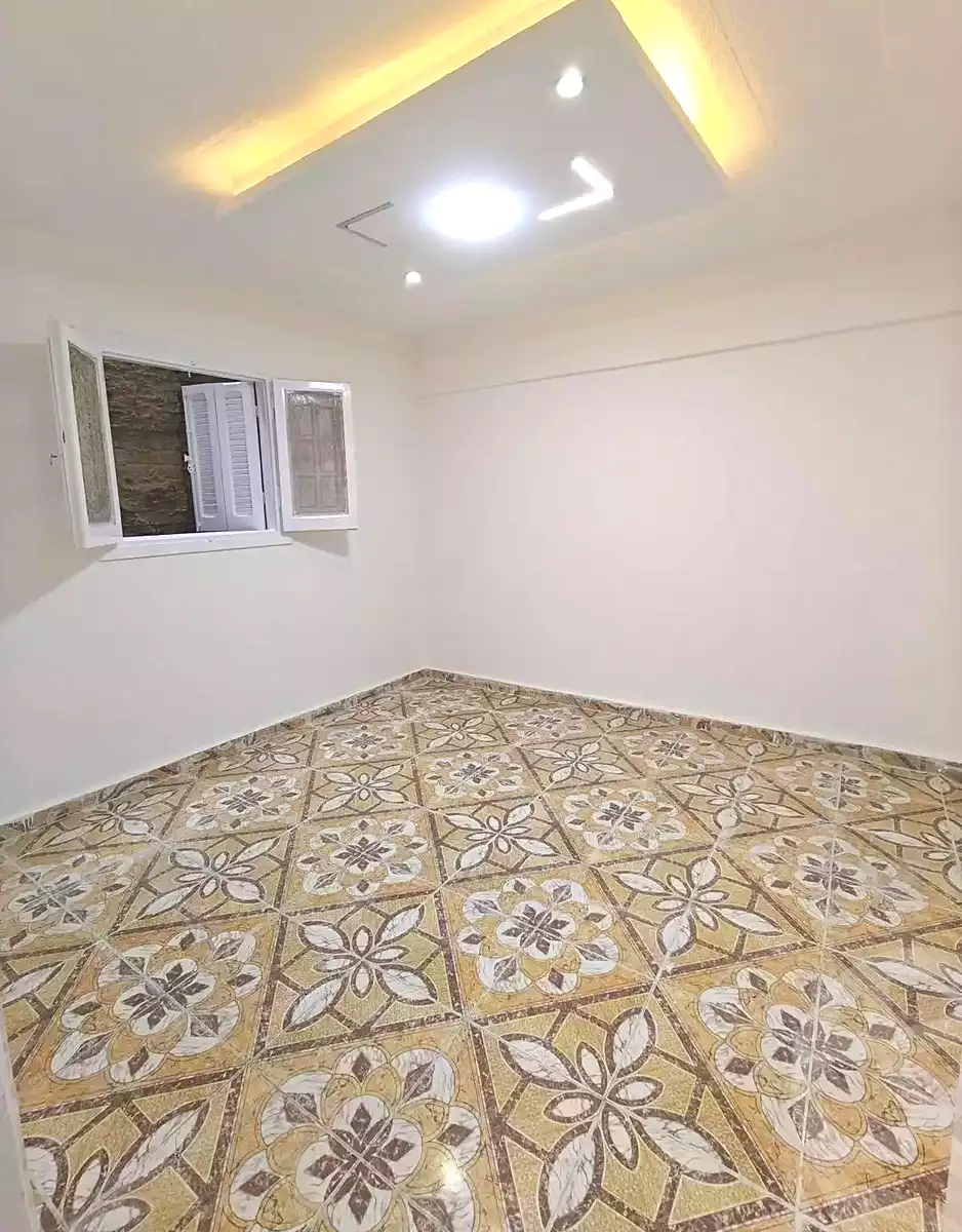 https://aqarmap.com.eg/ar/listing/7286664-for-sale-alexandria-el-asafra-shr-45