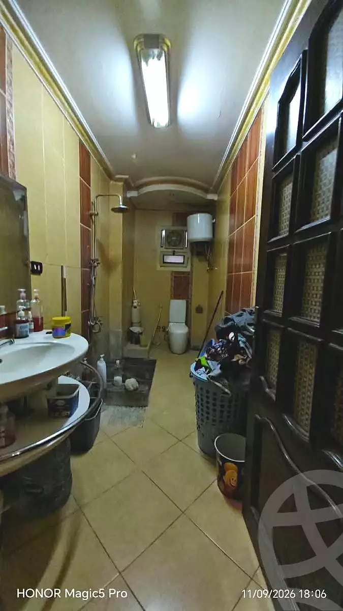 https://aqarmap.com.eg/ar/listing/7286980-for-sale-cairo-helwan-helwan-el-sharkeya-mostafa-safwat-st