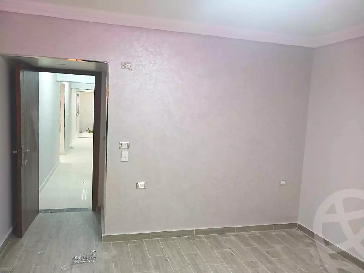 https://aqarmap.com.eg/ar/listing/7286995-for-sale-cairo-helwan-mostafa-fahmy-st
