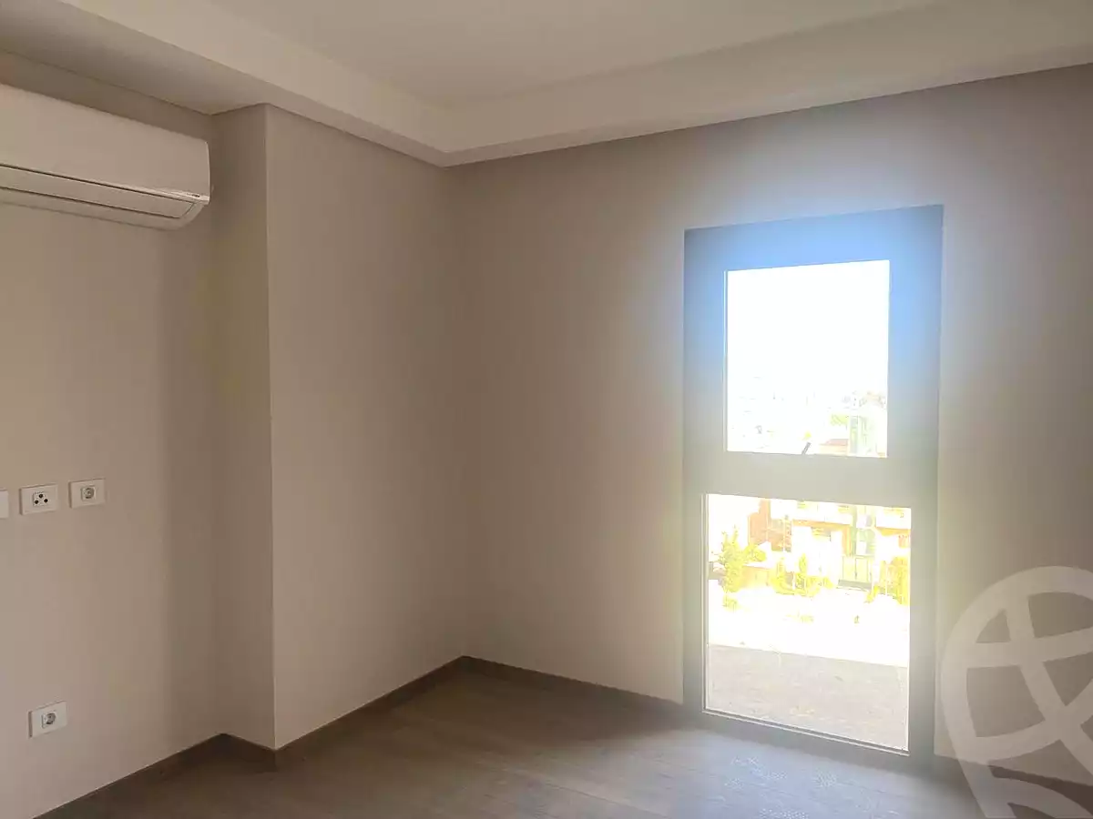 https://aqarmap.com.eg/ar/listing/7287207-for-sale-cairo-el-sheikh-zayed-city-compounds-zyd-wr-llttwyr-z-tower