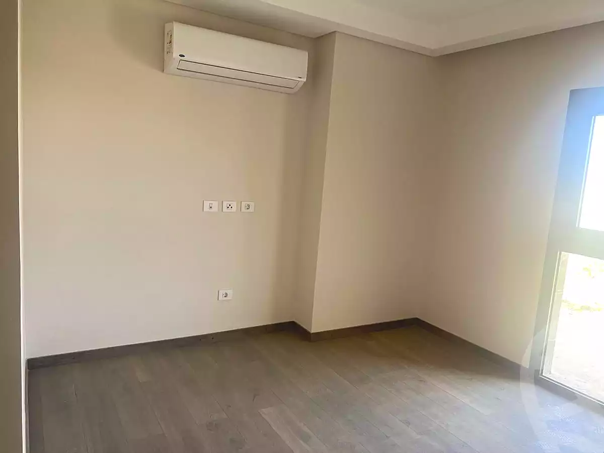 https://aqarmap.com.eg/ar/listing/7287207-for-sale-cairo-el-sheikh-zayed-city-compounds-zyd-wr-llttwyr-z-tower