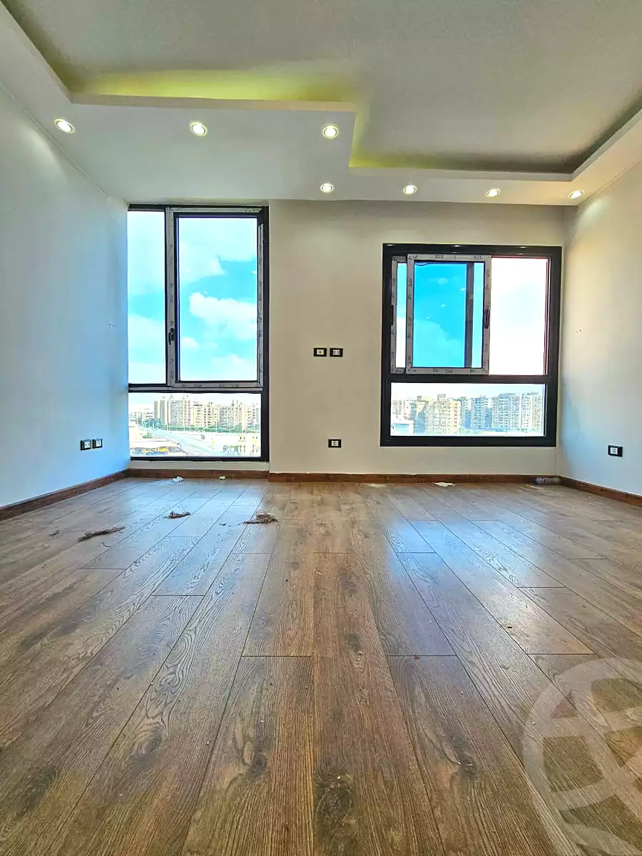 https://aqarmap.com.eg/en/listing/7287215-for-rent-cairo-el-maadi-compounds-rayhanah-plaza