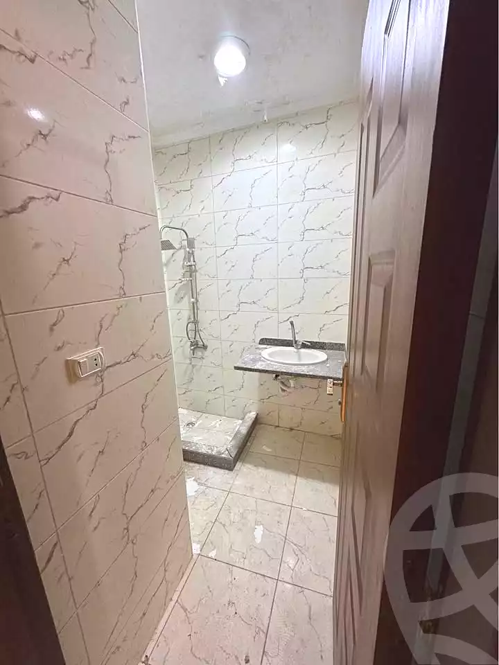 https://aqarmap.com.eg/ar/listing/7287270-for-sale-alexandria-al-agamy-el-hanouvel