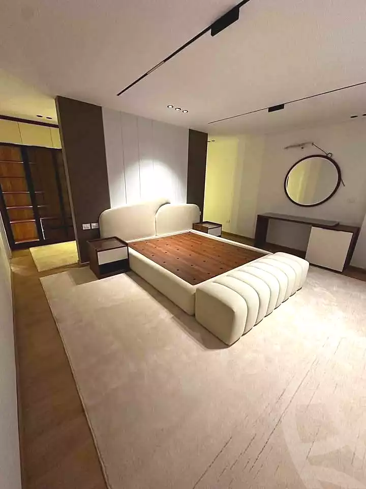 https://aqarmap.com.eg/ar/listing/7287271-for-sale-cairo-new-cairo-compounds-mountain-view-1