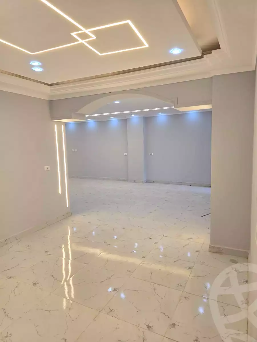 https://aqarmap.com.eg/ar/listing/7287350-for-rent-cairo-6th-of-october-el-ahyaa-neighborhood-2nd-divided-from-al-kafrawei-st