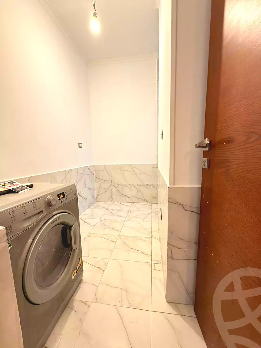 https://aqarmap.com.eg/en/listing/7287821-for-rent-cairo-el-sheikh-zayed-city-compounds-the-courtyard-mall-dorra