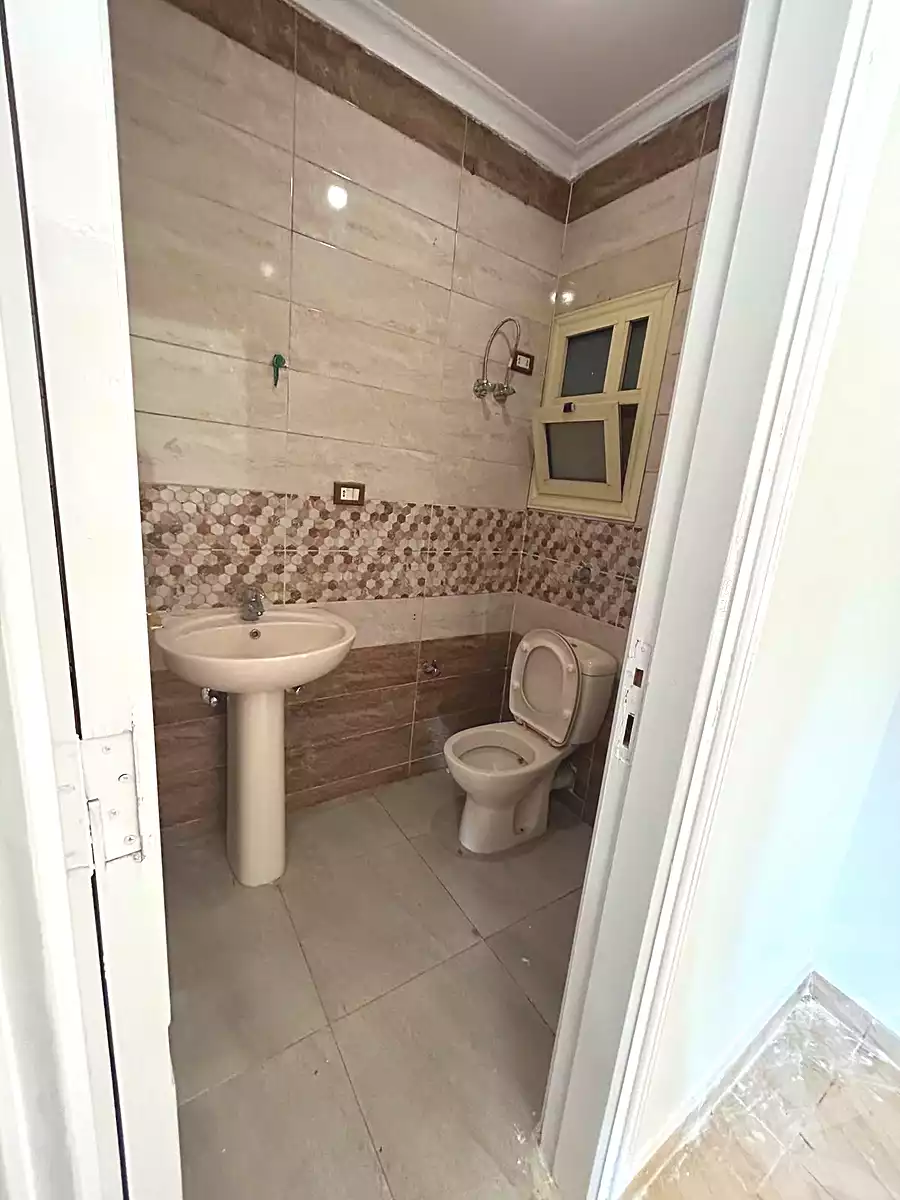 https://aqarmap.com.eg/en/listing/7287827-for-rent-cairo-el-sheikh-zayed-city-el-hay-elasher-street-100