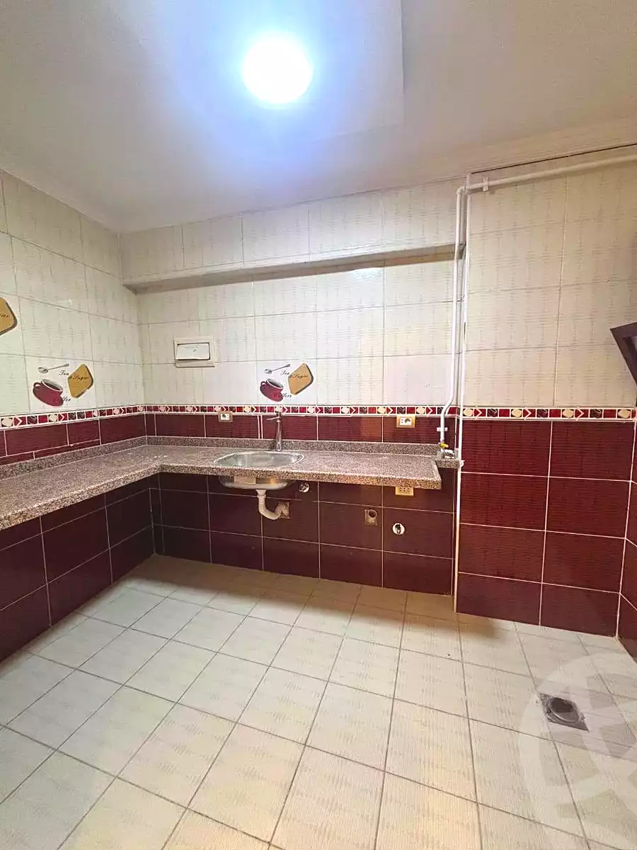 https://aqarmap.com.eg/ar/listing/7287833-for-sale-alexandria-sydy-bshr-sydy-bshr-bhry-shr-mhmwd-l-yswy