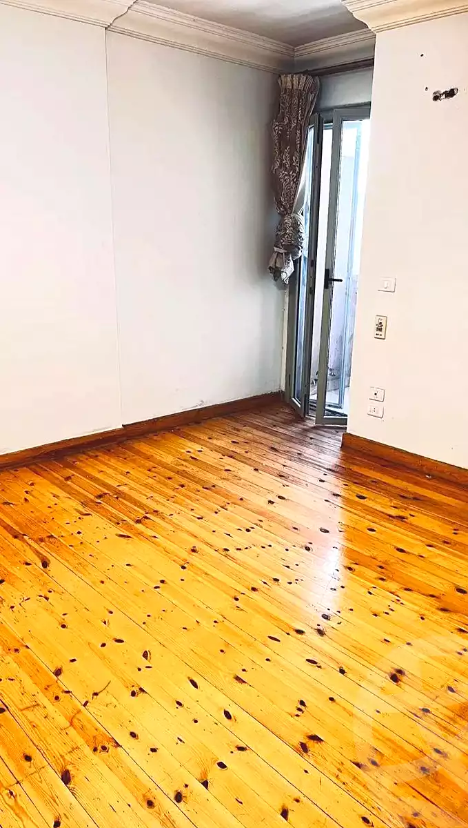 https://aqarmap.com.eg/en/listing/7288677-for-rent-alexandria-smouha-mostafa-kamel-st