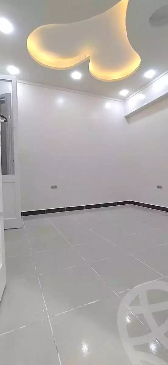 https://aqarmap.com.eg/ar/listing/7289182-for-sale-alexandria-al-agamy-shataa-el-nakheel