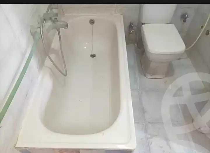https://aqarmap.com.eg/ar/listing/7289346-for-rent-cairo-ain-shams-ahmed-esmat-st