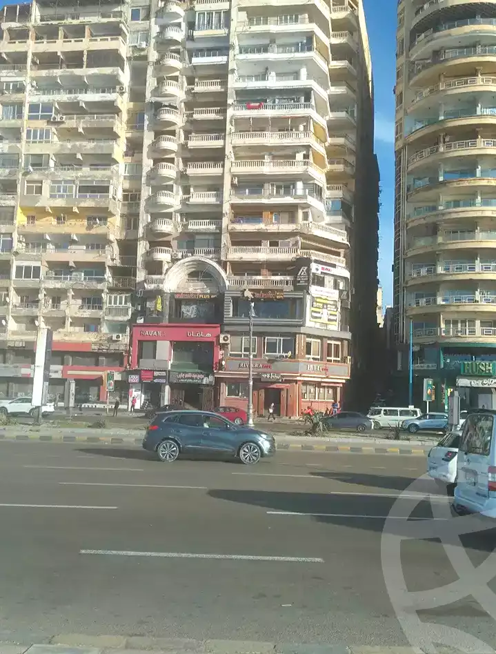 https://aqarmap.com.eg/en/listing/7289402-for-sale-alexandria-camp-cesar