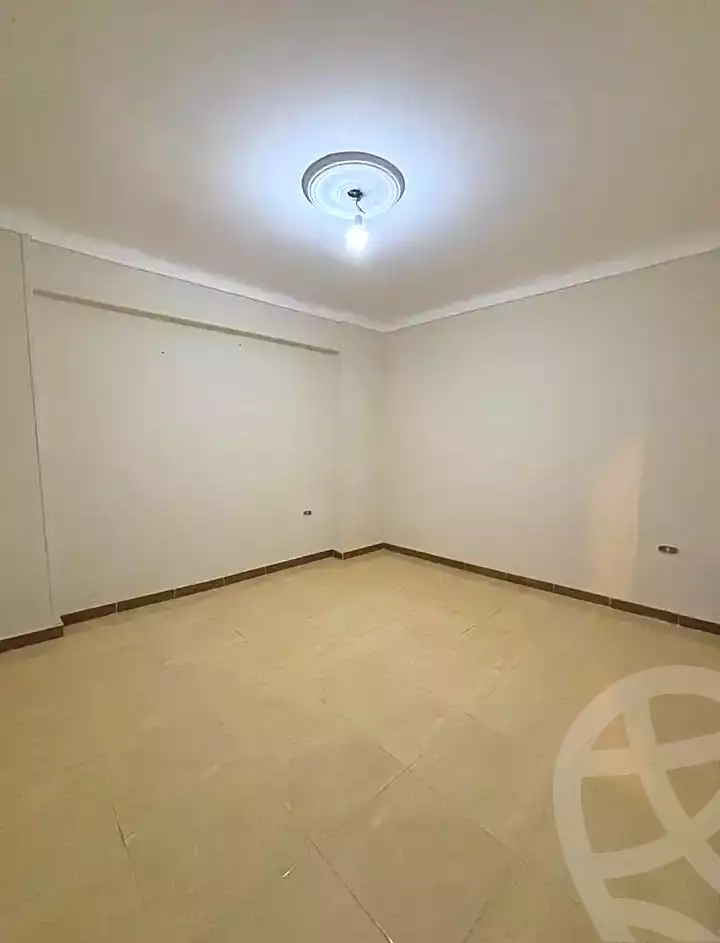 https://aqarmap.com.eg/ar/listing/7289480-for-sale-alexandria-al-agamy-lbytsh-mohamed-el-fardi-st