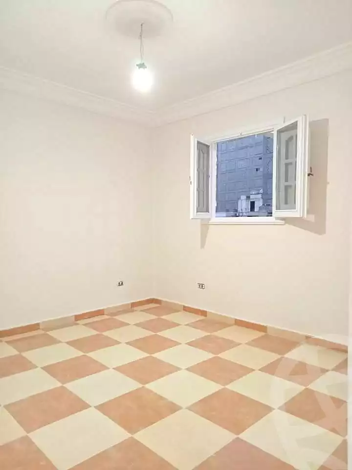 https://aqarmap.com.eg/ar/listing/7289869-for-sale-alexandria-sydy-bshr-sydy-bshr-bhry-gamal-abd-el-nasir-st