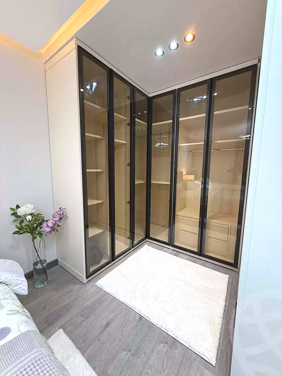 https://aqarmap.com.eg/en/listing/7289874-for-sale-cairo-new-cairo-compounds-mountain-view1-1-compound