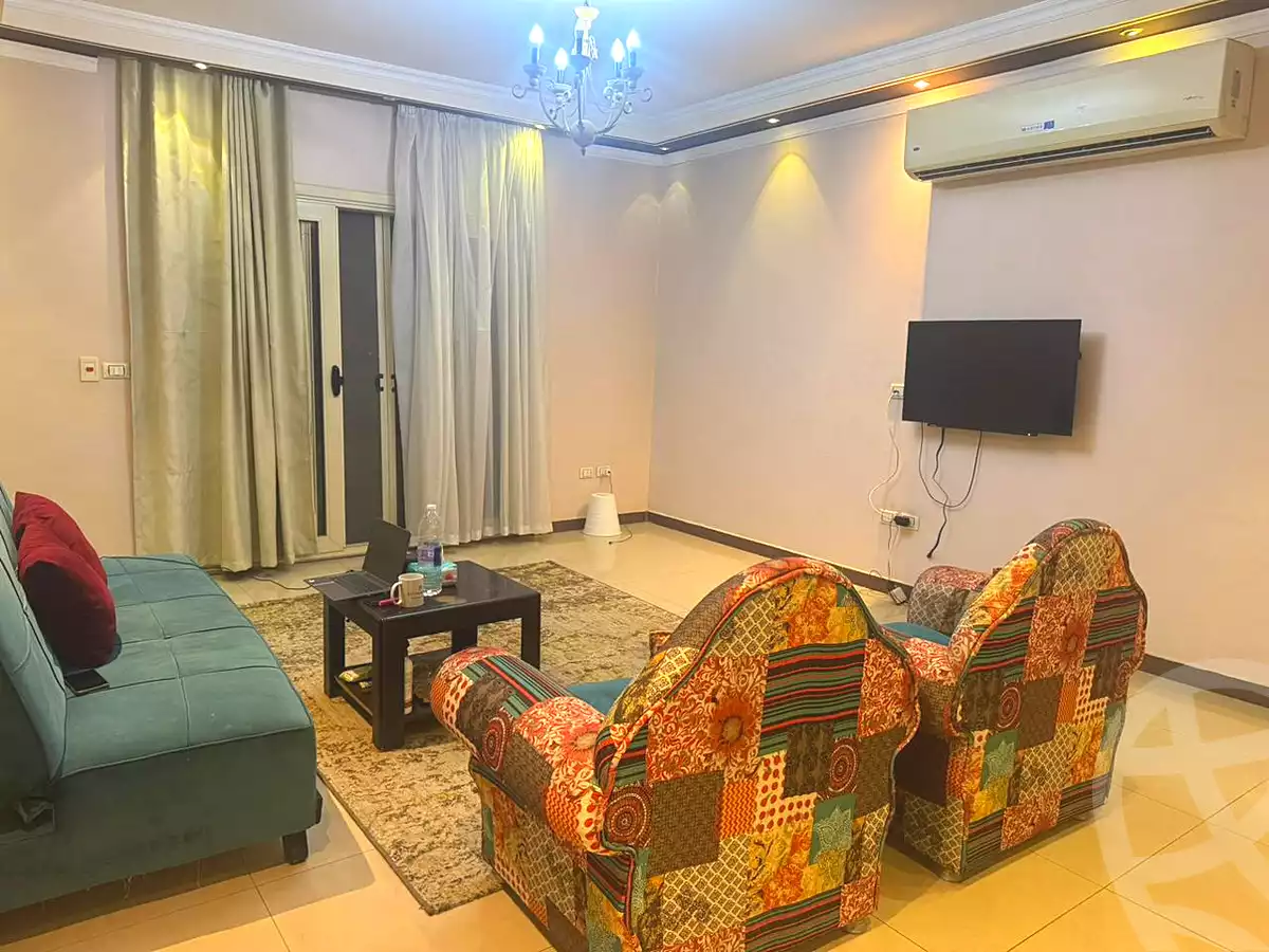 https://aqarmap.com.eg/ar/listing/7289982-for-sale-cairo-el-sheikh-zayed-city-compounds-el-khamayel