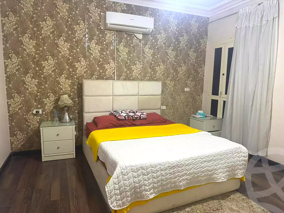 https://aqarmap.com.eg/ar/listing/7289982-for-sale-cairo-el-sheikh-zayed-city-compounds-el-khamayel