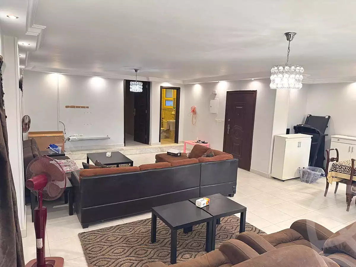 https://aqarmap.com.eg/en/listing/7290023-for-sale-cairo-el-sheikh-zayed-city-el-hay-elsabeaa-lhy-lsb