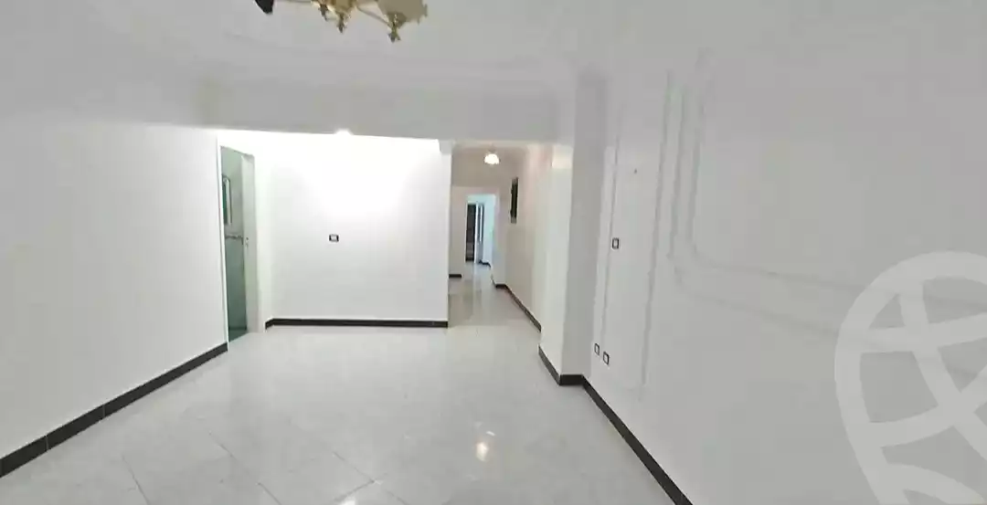 https://aqarmap.com.eg/ar/listing/7290173-for-sale-cairo-helwan-helwan-el-sharkeya-khesro-basha-st
