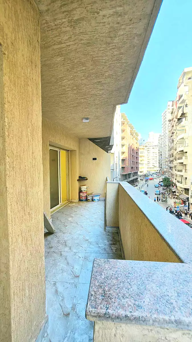 https://aqarmap.com.eg/ar/listing/7290314-for-sale-alexandria-el-asafra-l-sfr-bhry-el-geish-rd
