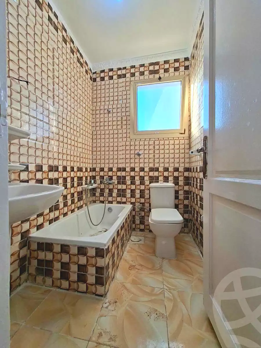 https://aqarmap.com.eg/ar/listing/7290355-for-sale-alexandria-al-agamy-shataa-el-nakheel