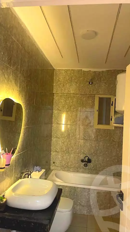 https://aqarmap.com.eg/en/listing/7290407-for-sale-alexandria-al-agamy-el-hanouvel