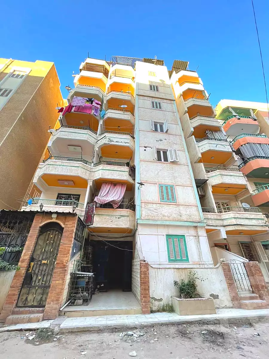 https://aqarmap.com.eg/ar/listing/7290462-for-sale-alexandria-al-agamy-shataa-el-nakheel