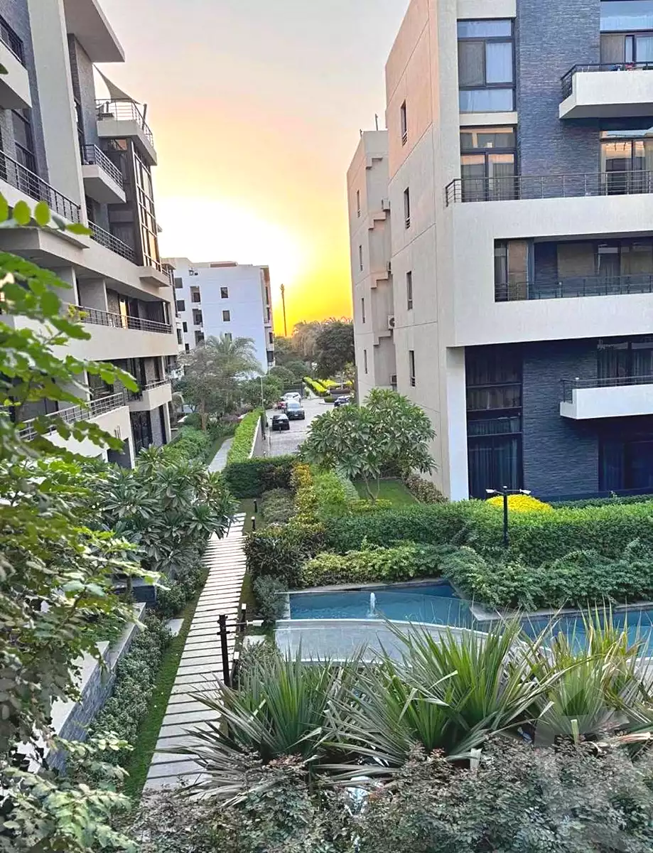 https://aqarmap.com.eg/en/listing/7290627-for-sale-cairo-new-cairo-compounds-the-view-waterway