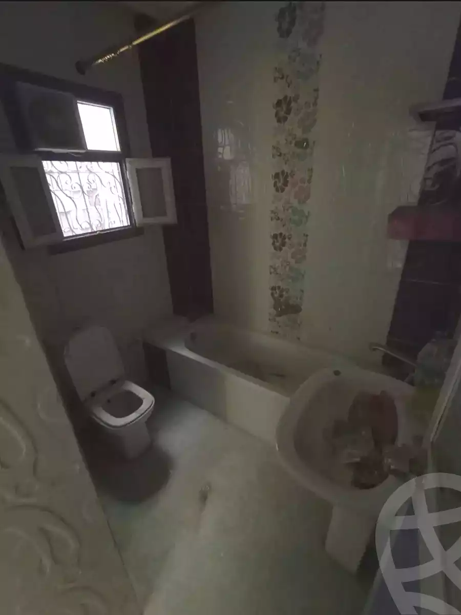 https://aqarmap.com.eg/en/listing/7290673-for-sale-alexandria-al-agamy-el-hanouvel-abo-el-shawareb-st