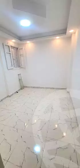 https://aqarmap.com.eg/ar/listing/7290840-for-sale-alexandria-el-asafra-shr-45