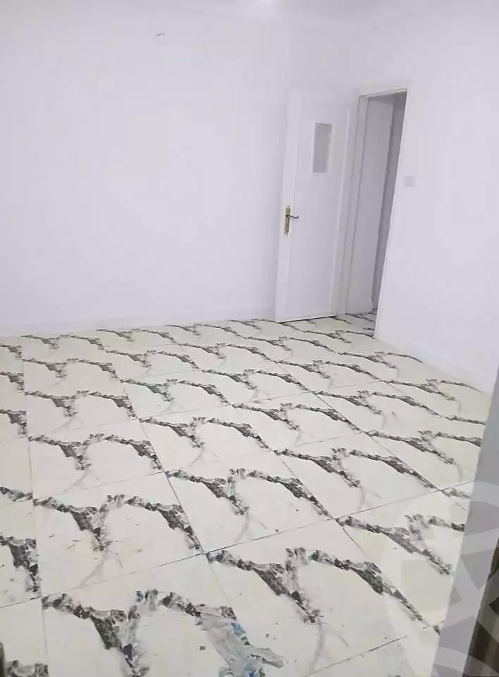 https://aqarmap.com.eg/ar/listing/7291087-for-rent-alexandria-miami-iskandar-ibrahim-st