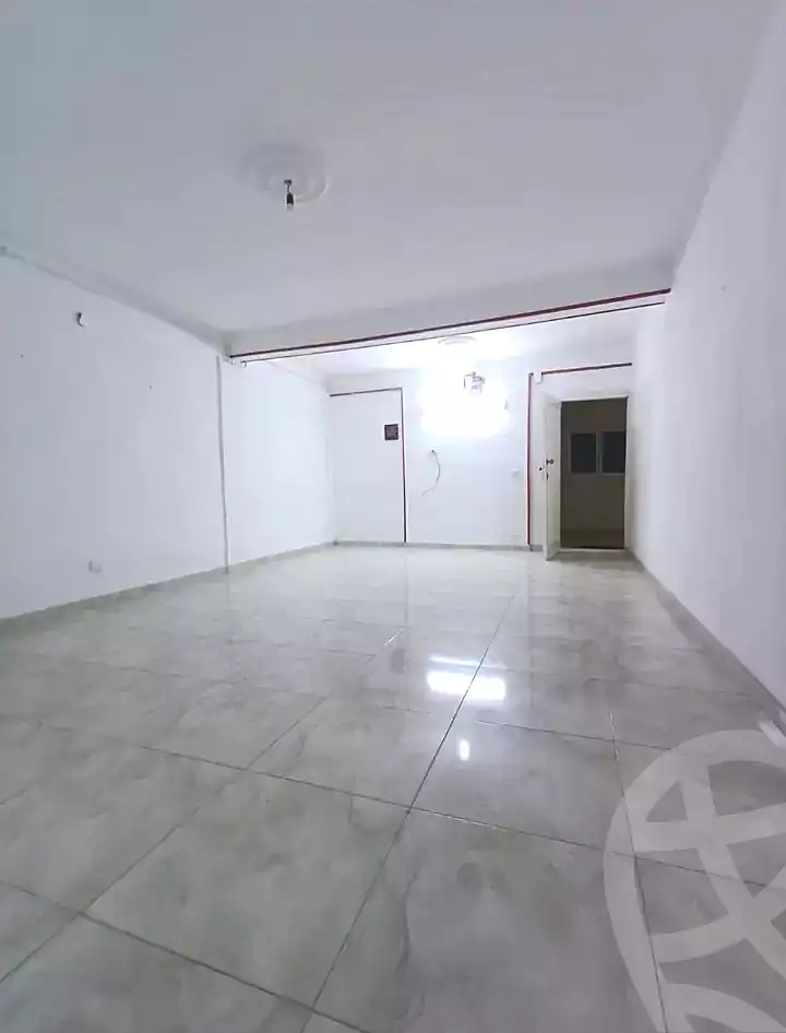 https://aqarmap.com.eg/ar/listing/7291271-for-rent-alexandria-al-agamy-lbytsh-al-samalehy-1-st