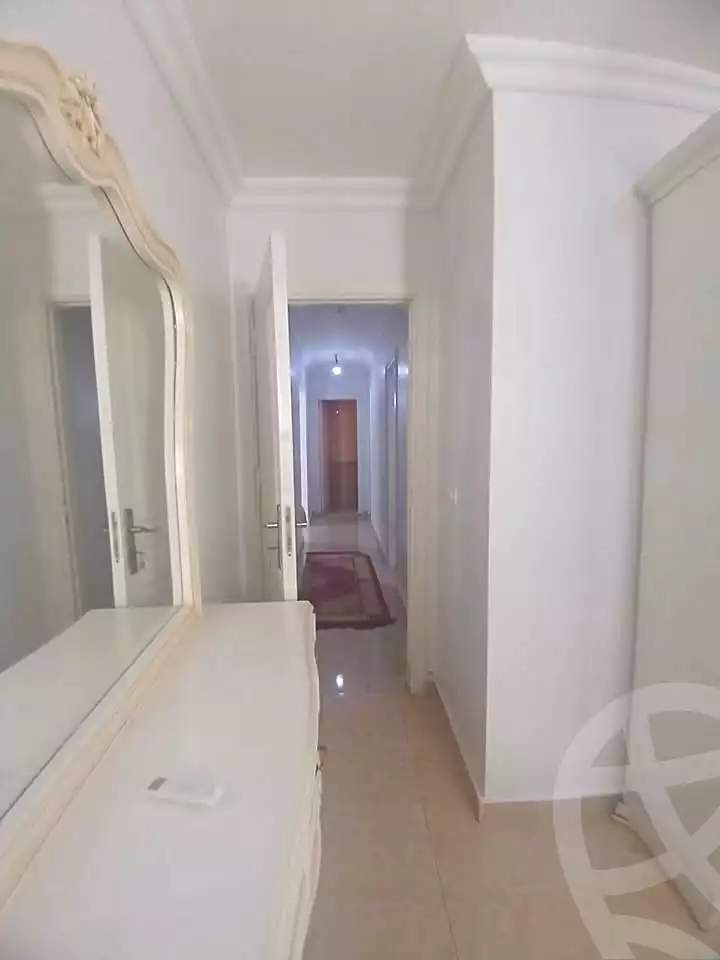 https://aqarmap.com.eg/en/listing/7291613-for-rent-alexandria-lsywf-shamaa