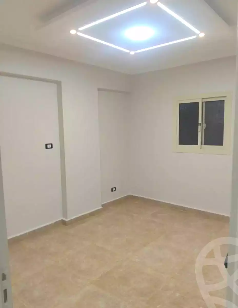 https://aqarmap.com.eg/ar/listing/7292180-for-sale-alexandria-al-agamy-el-hanouvel-radwan-st