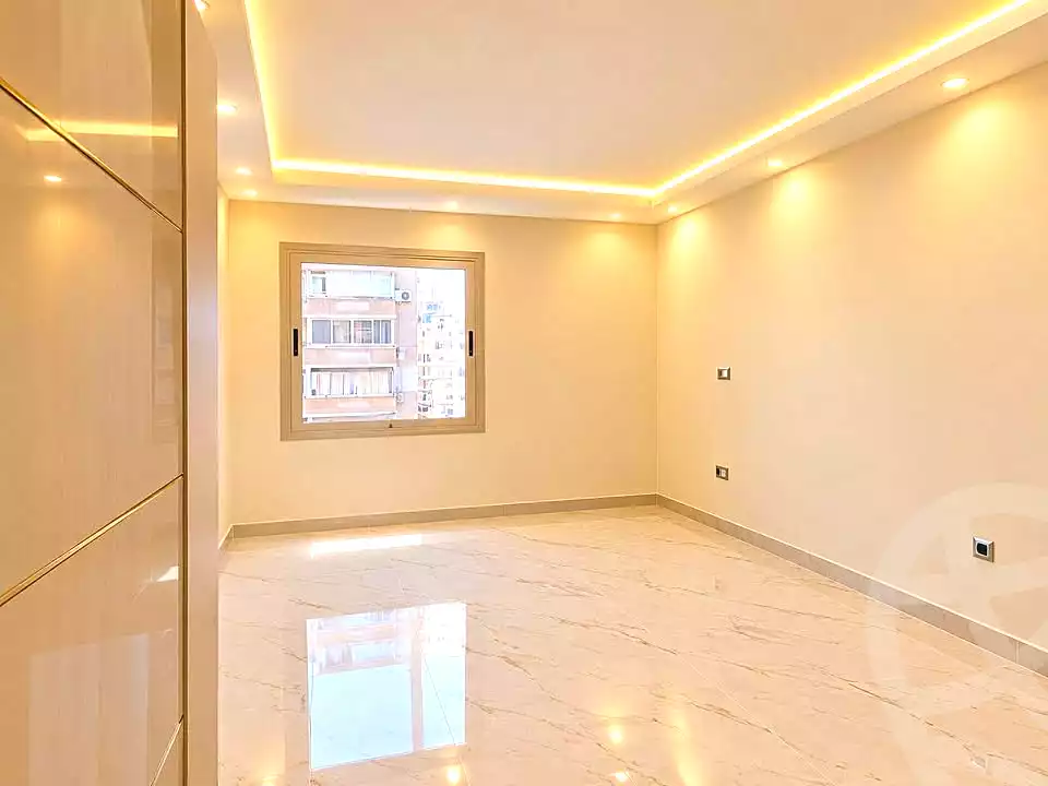 https://aqarmap.com.eg/ar/listing/7292203-for-sale-alexandria-miami-mahmoud-el-isawy-st