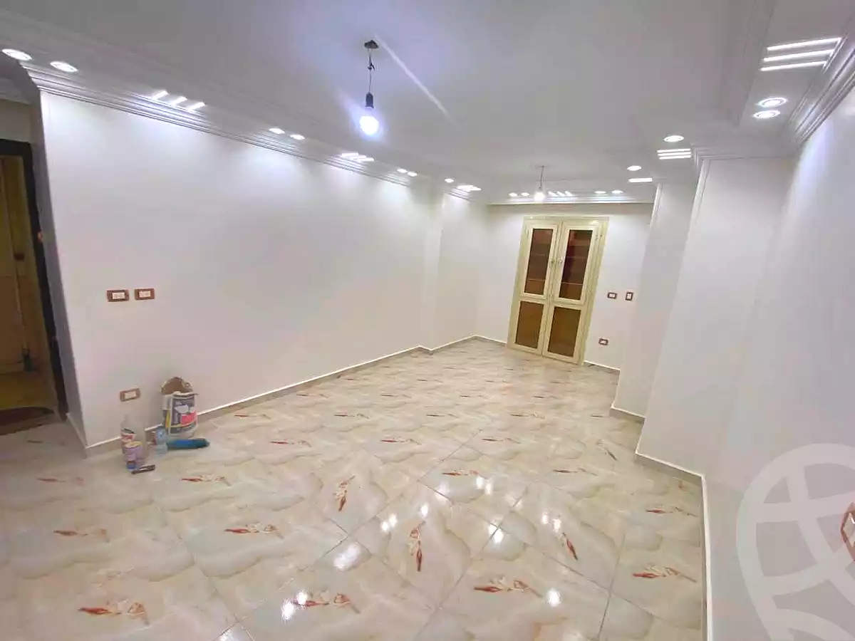 https://aqarmap.com.eg/en/listing/7292260-for-sale-alexandria-camp-cesar