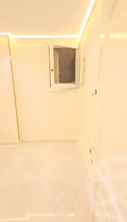 https://aqarmap.com.eg/en/listing/7292424-for-sale-alexandria-sydy-bshr-sydy-bshr-bhry-street-17