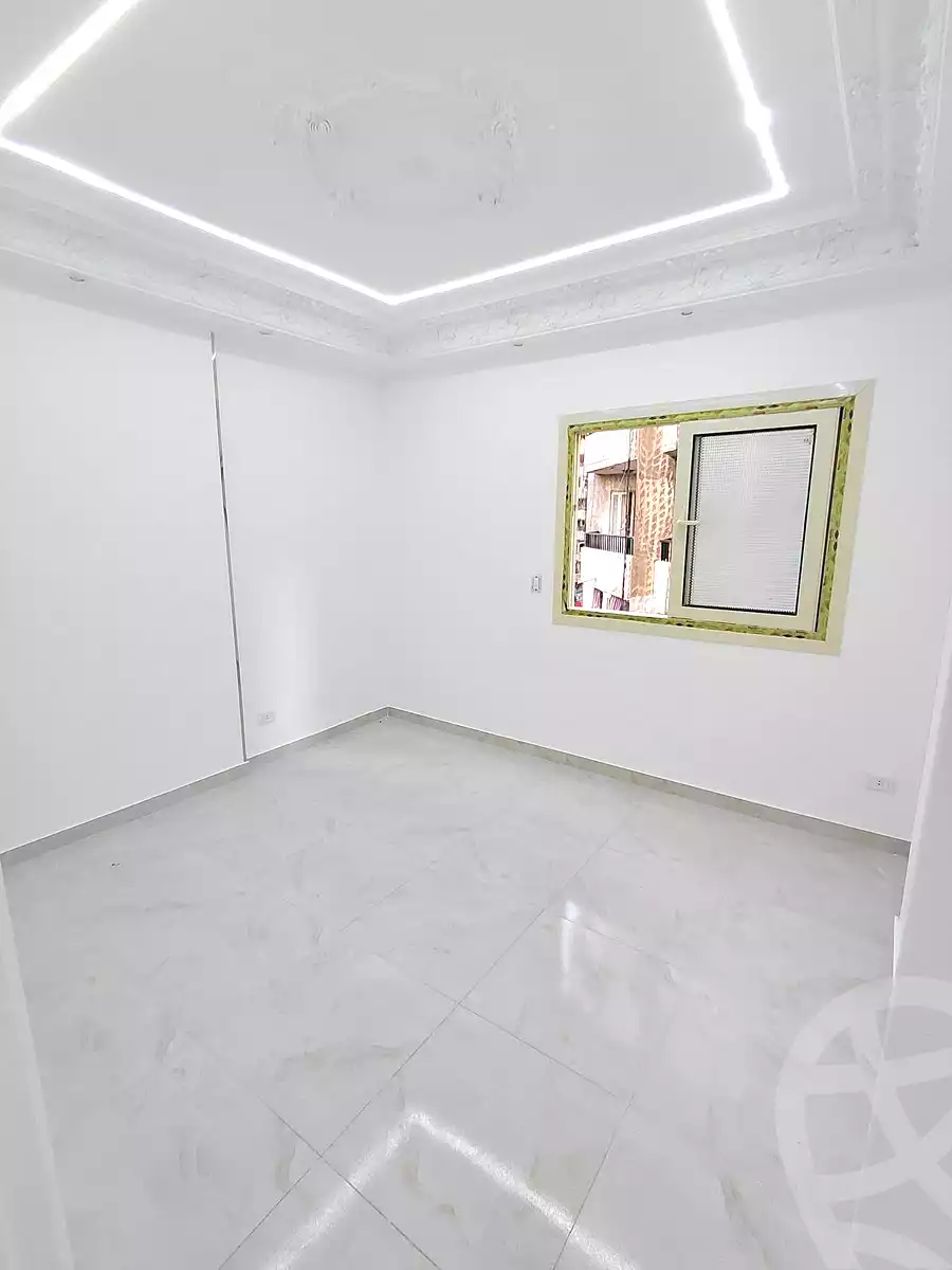 https://aqarmap.com.eg/ar/listing/7292461-for-sale-alexandria-miami-shr-jml-bd-lnsr